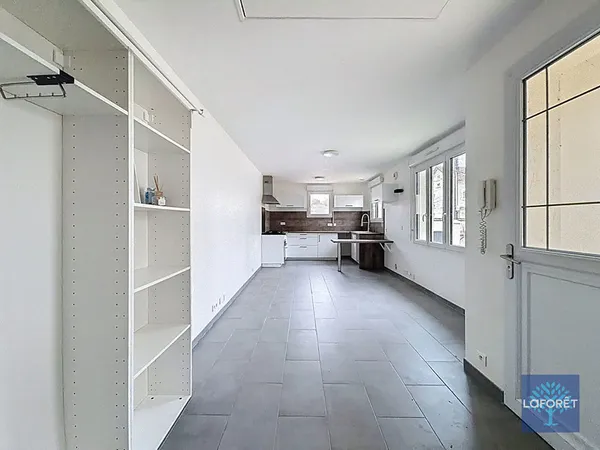 Appartement Noisy Le Grand 1 pièce(s) 21.71 m2 