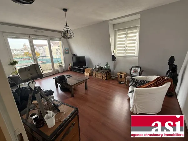 Appartement 4 pièces Dernier étrage 