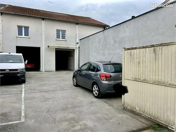 Parking/box 300 m² TALENCE 