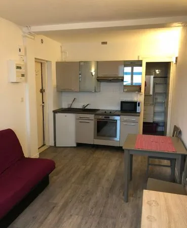 Studio quartier St Marc 