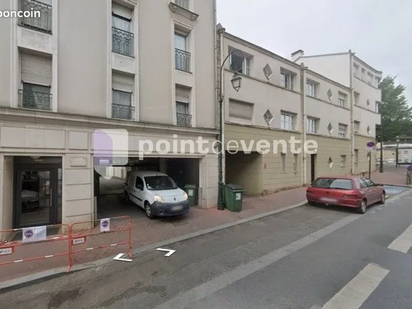 Local commercial 308 m² 