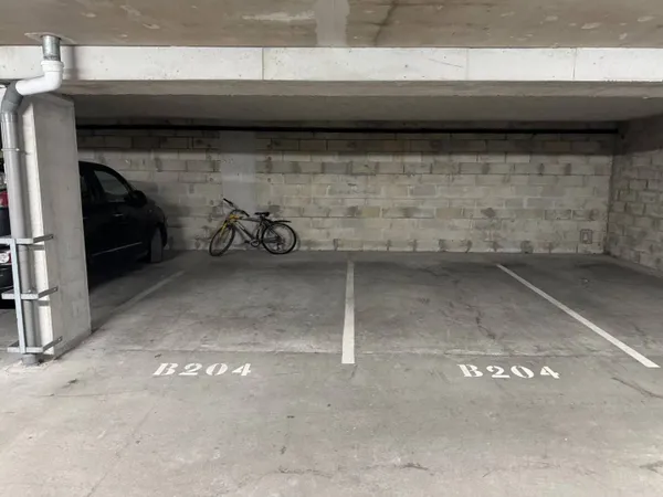 Parking 12 m² 