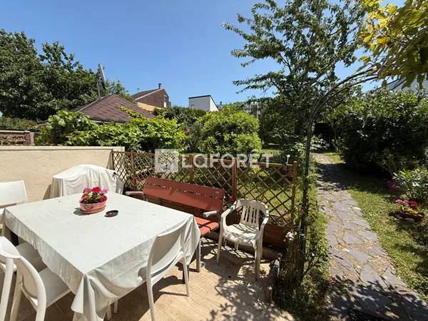 MAISON MEULAN - 5 pièce(s) - 82 m2 