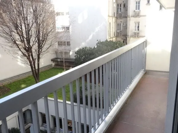 2 pieces - balcon/terrasse - parking 