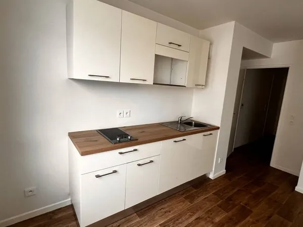 Location appartement Poissy T2 + parking sécurisé 
