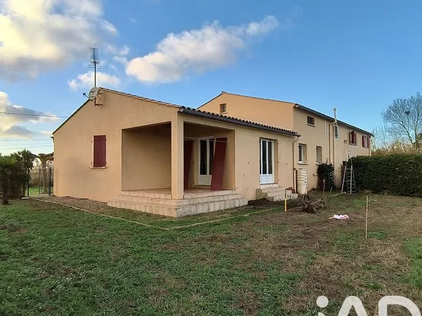 Mas 13 pièces 280 m² 
