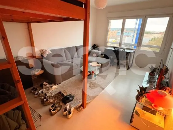 Studio 1 pièce 25 m² 