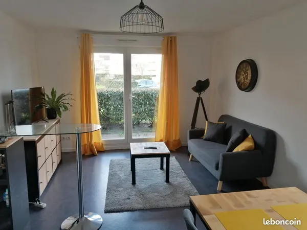 PATIS_54 m2_Appartement en RDC avec parking et cave 