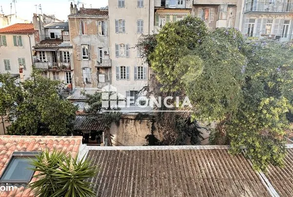Appartement 5 pièces 192 m² 