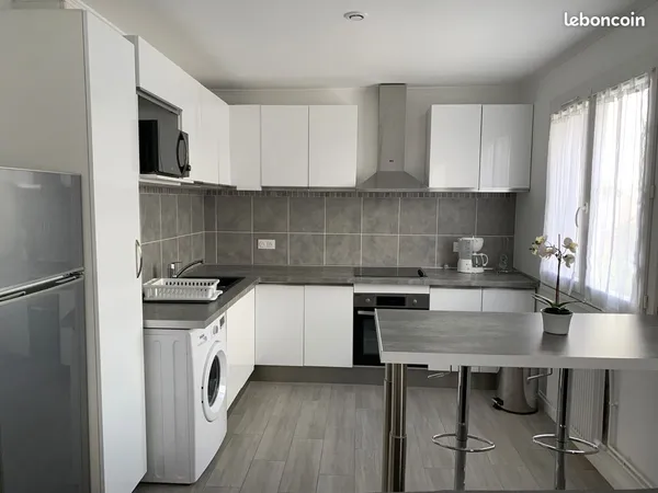 T2 entièrement meublé, 35 m2 Massy, tout inclus 
