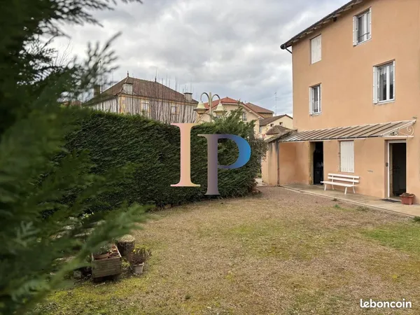 Maison 9 pièces 190 m² 