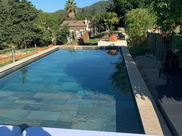 T2 duplex. Avec terrasse parking 
