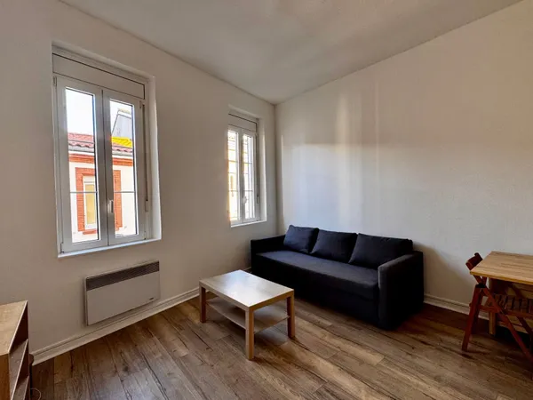 Studio 1 pièce 25 m² 