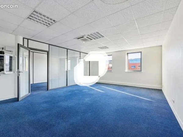 Bureaux 96 m² 