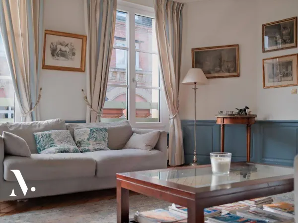 Appartement 6 pièces 178 m² 