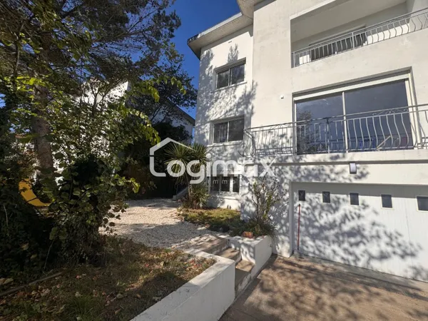 Maison 6 pièces 120 m² 