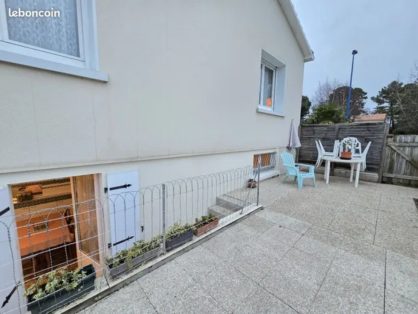 Studio 1 pièce 31 m² 