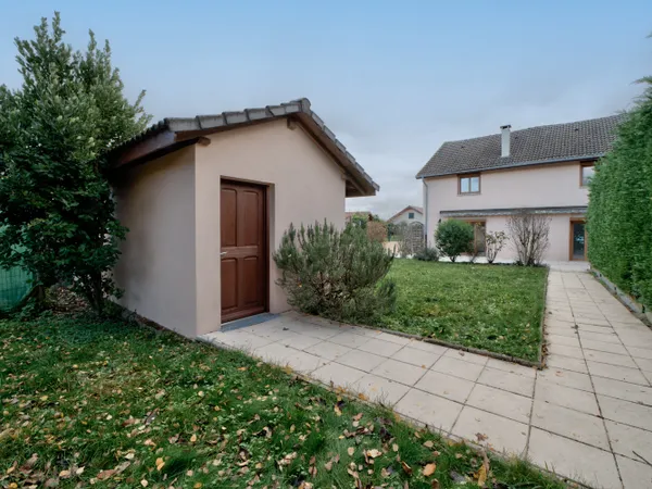 Maison 7 pièces 202 m² 