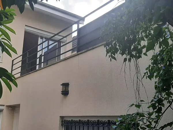 Loue Maison 160m² à Nanterre - A 2 rues de Rueil Malmaison 