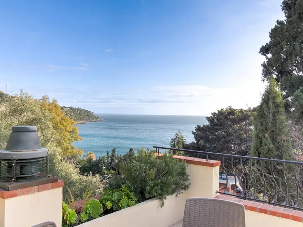ROQUEBRUNE-CAP-MARTIN - VILLA AVEC VUE MER 