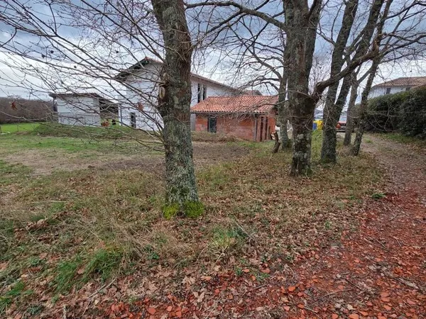 Terrain 918 m² 
