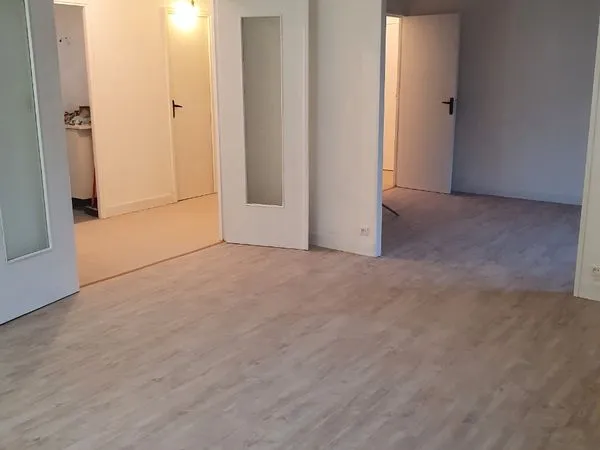 Apparemment F4 78 m2 