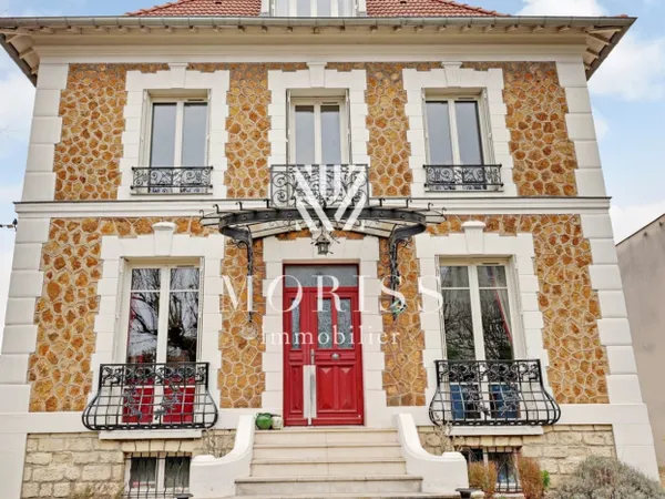 BELLE MEULIERE, 8 PIECES 247m2, 5 CHAMBRES, PARCELLE 1375 m2 