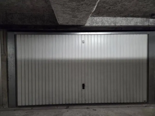 Parking 25 m² 