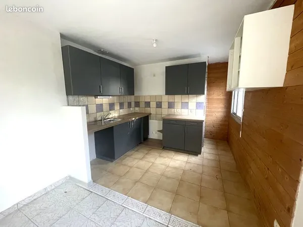 Appartement 3 pièces 75 m² 