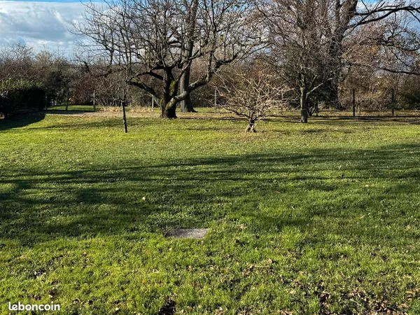 Terrain 544 m² Mions 
