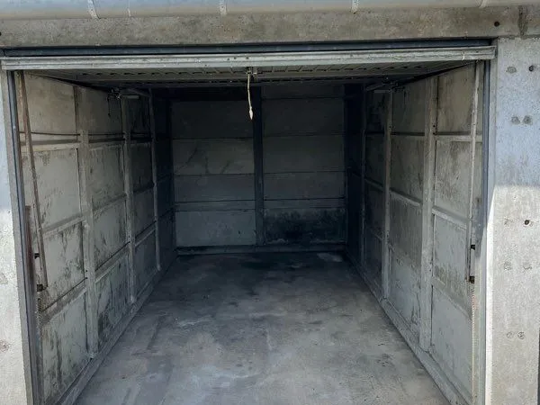 Garage proche école de Gendarmerie 