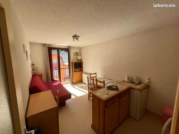 Studio avec vue plein sud au centre ville d'Aiguille 