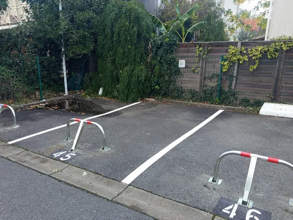 Parking 8 m² 