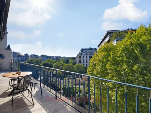 PARIS XVI - AVENUE FOCH 