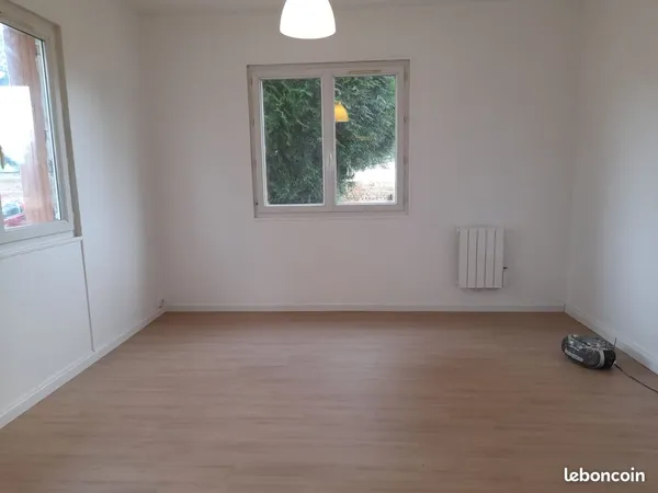 A louer appartement F1 - Lormaison - 520 C.C 
