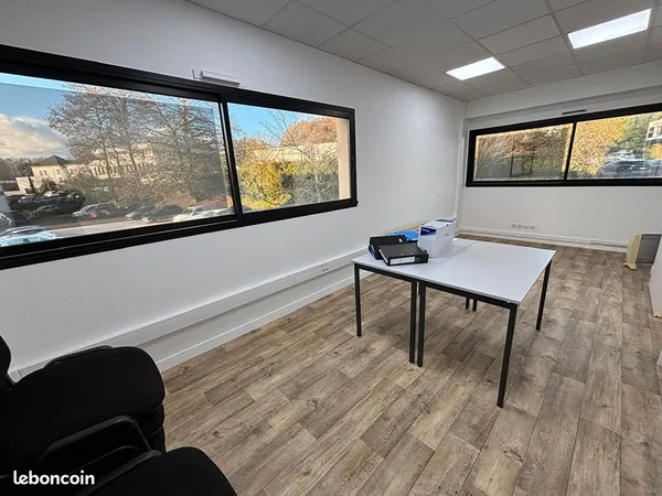 Bureaux 90 m² QUIMPER 
