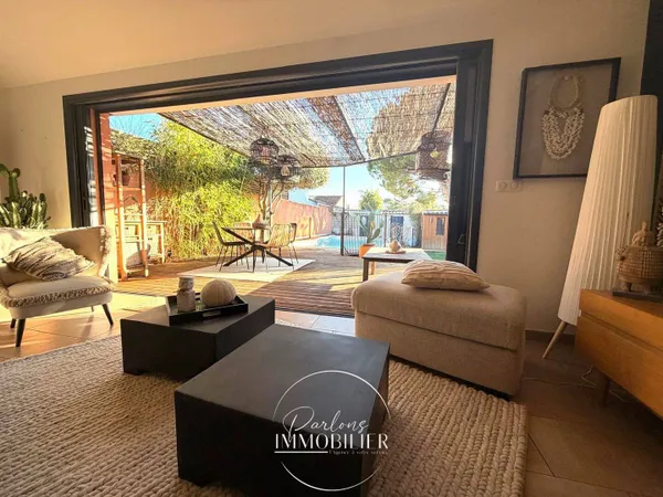 Maison de plain-pied 5 pièces 114 m² 