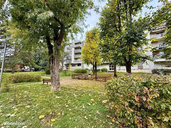 Appartement 5 pièces 100 m² 