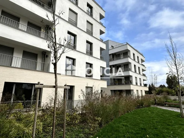 Studio 1 pièce 39 m² 