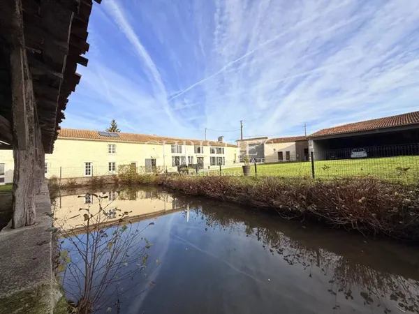 Maison 6 pièces 235 m² 