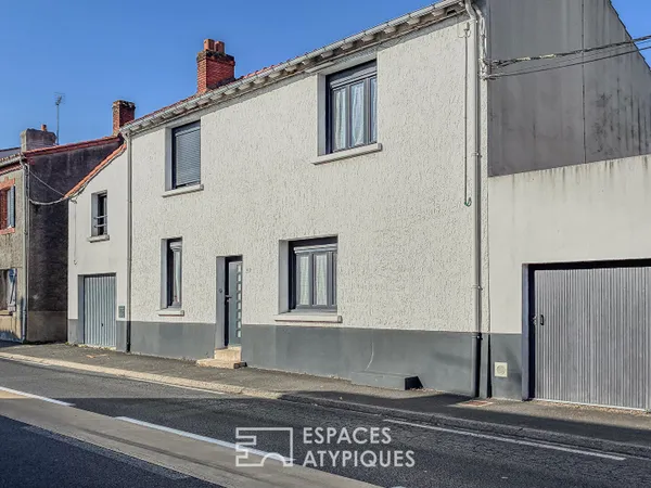 Maison de bourg au Pallet avec son jardin intimiste 