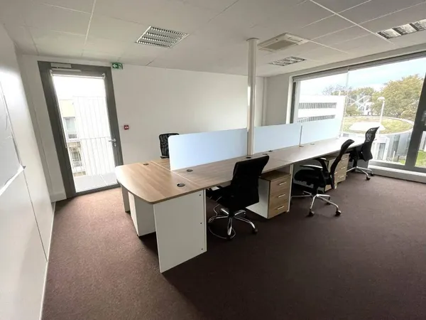 Bureaux 434 m² 