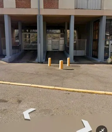 A louer place de parking quartier Bellevue rue Robespierre 