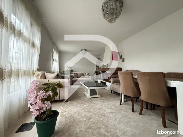 Maison 6 pièces 94 m² 