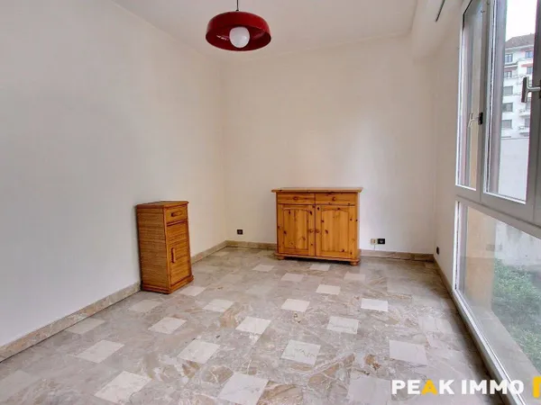 Appartement 1 pièce 18 m² 