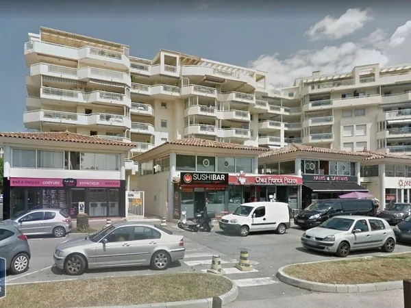 Parking - Garage Location Fréjus   80€
