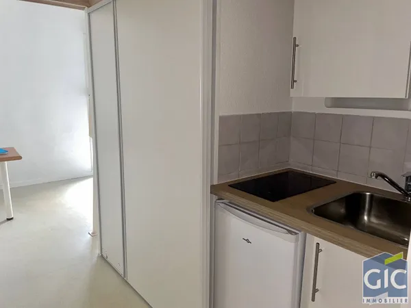 Appartement 1 pièce 15 m² 