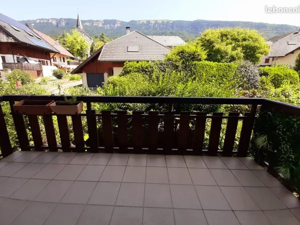Location - Appartement meublé 50 m² avec terrasse vue Semnoz - 920 charges comprises - Gruffy 