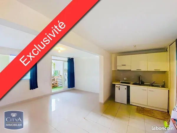 Studio 1 pièce 42 m² 