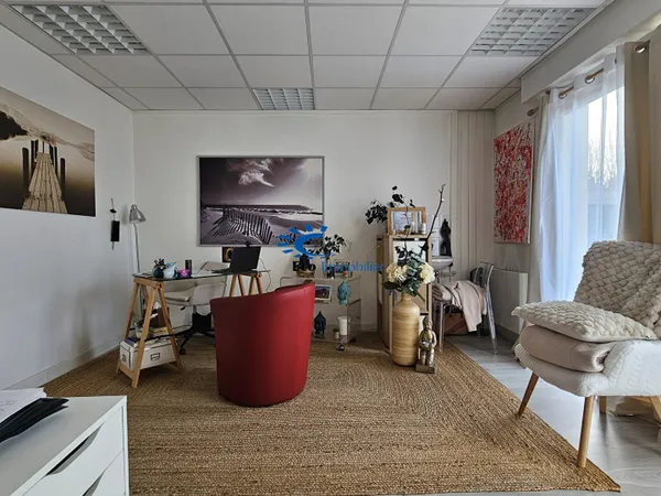 BUREAU / LOCAL PROFESSIONNEL - LA JARNE 
